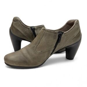 Ecco Gray Leather Ankle Heel Bootie EU39